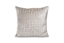 Sierkussen 45 x 45 cm – Taupe Crocoprint – Gemaakt in Nederland