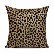 Sierkussen Serengeti Bronze 60x60 cm – Luxe Panterprint – Hotel Chique Woonaccessoire