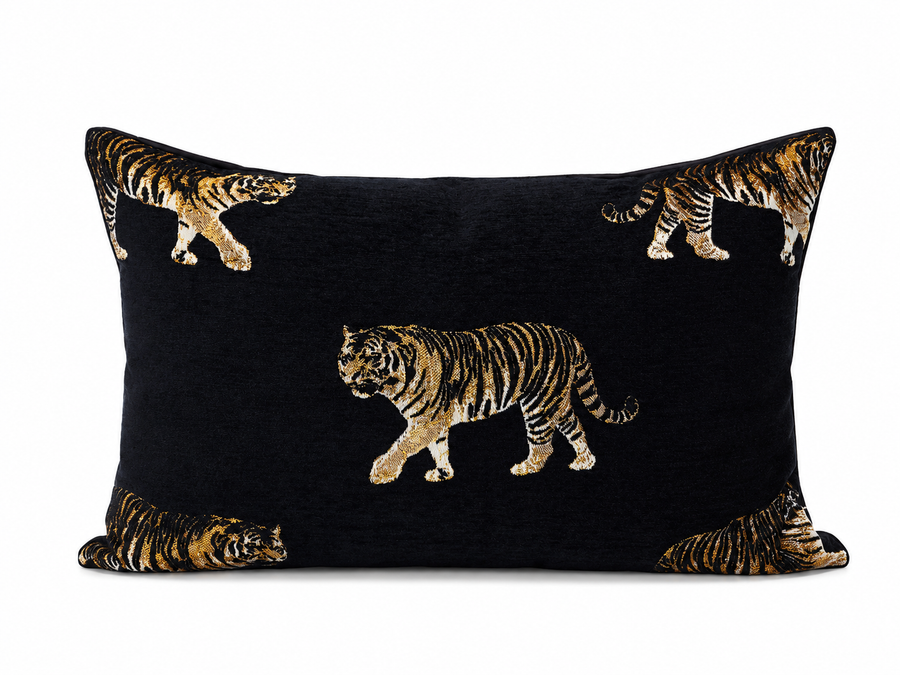 Sierkussen Tiger – Zwart/Goud – 35 × 45 cm | Hotel Chique Woonaccessoire
