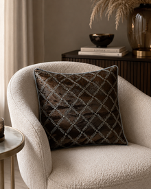 Sierkussen Velvet Trellis Blue – Chocoladebruin | 45 × 45 cm