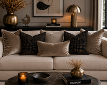 Sierkussen Kilimanjaro Bronze – 50 × 50 cm | Hotel Chique Woonaccessoire