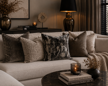 Sierkussen Abstract Velvet – Hotel Chique Woonaccessoire