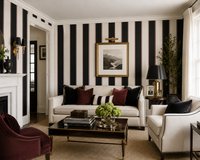 St. James Zwart Wit Gestreept Behang - Klassieke Verticale Strepen - Voorgelijmd Vinylbehang - 52 cm x 10 m
